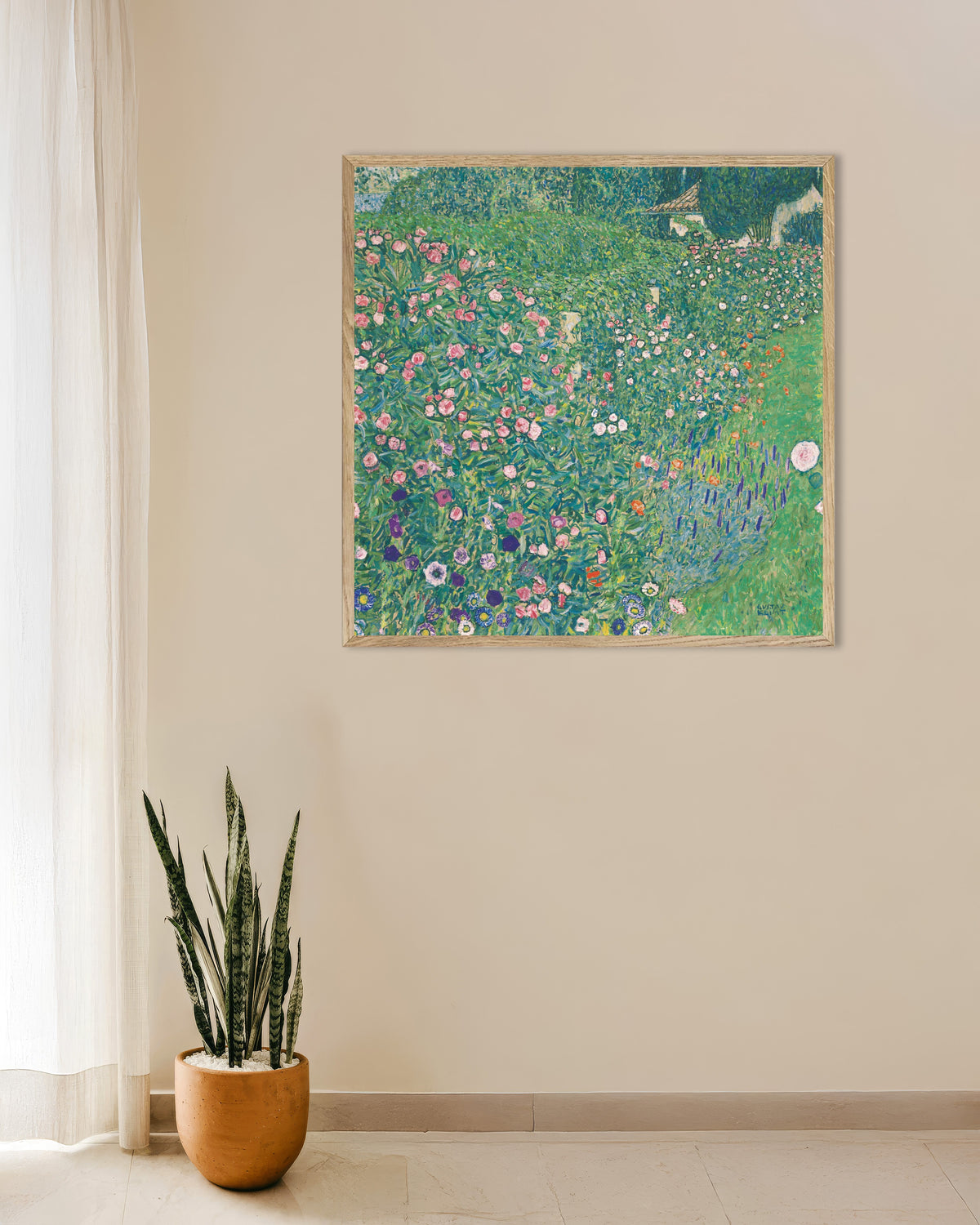 Gustav Klimtin Italialainen puutarhamaisema (1913) -juliste luonnonvärisessä puukehyksessä