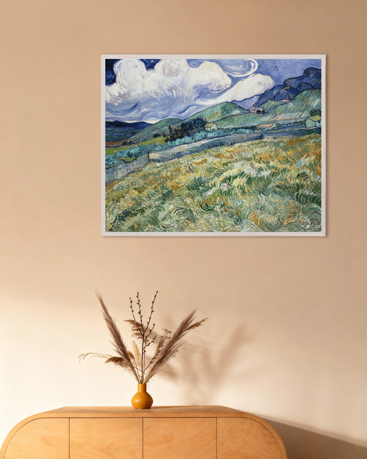 Juliste, Maisema Saint-Rémystä (1889), Vincent van Gogh, valkoisella puukehyksellä