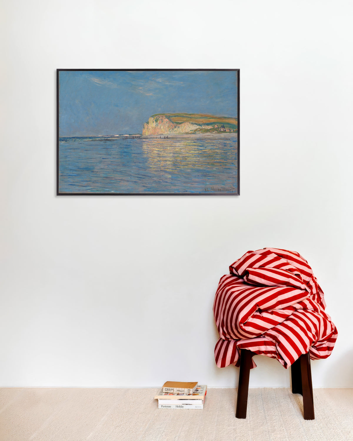 Claude Monet’n Laskuvesi Pourvillessa Dieppen lähellä (1882) -juliste metallikehyksessä