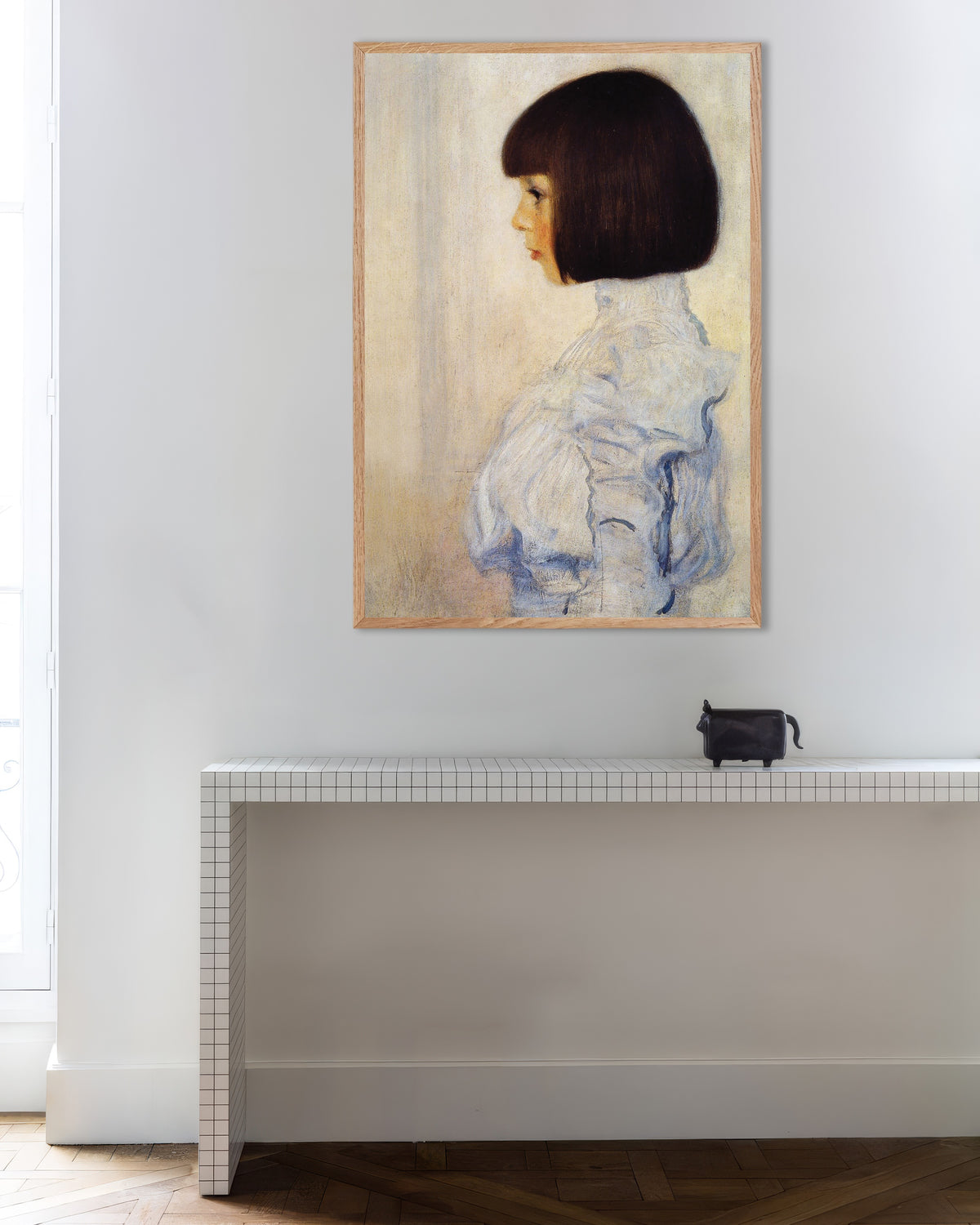 Gustav Klimtin Helene Klimtin muotokuva (1898) -juliste luonnonvärisessä puukehyksessä