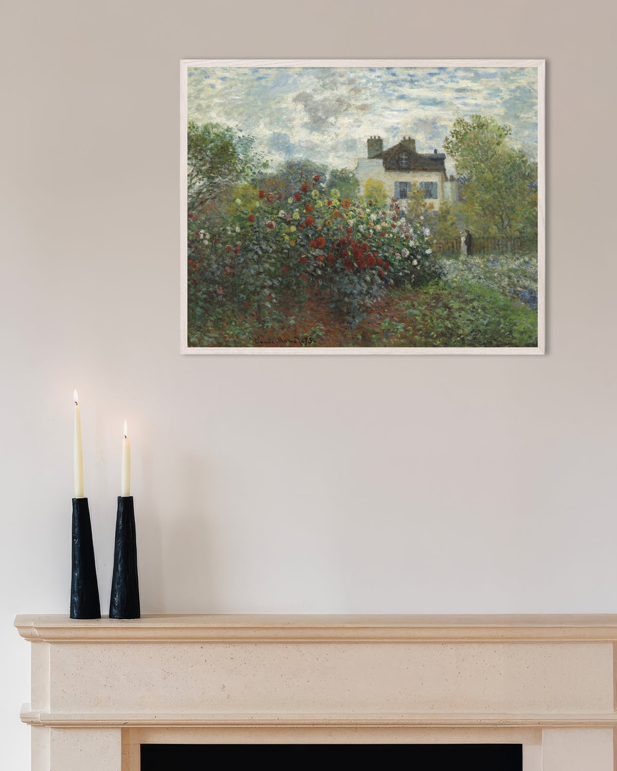 Claude Monet’n Taiteilijan puutarha Argenteuilissa, daalianurkkaus (1873) -juliste valkoisessa puukehyksessä