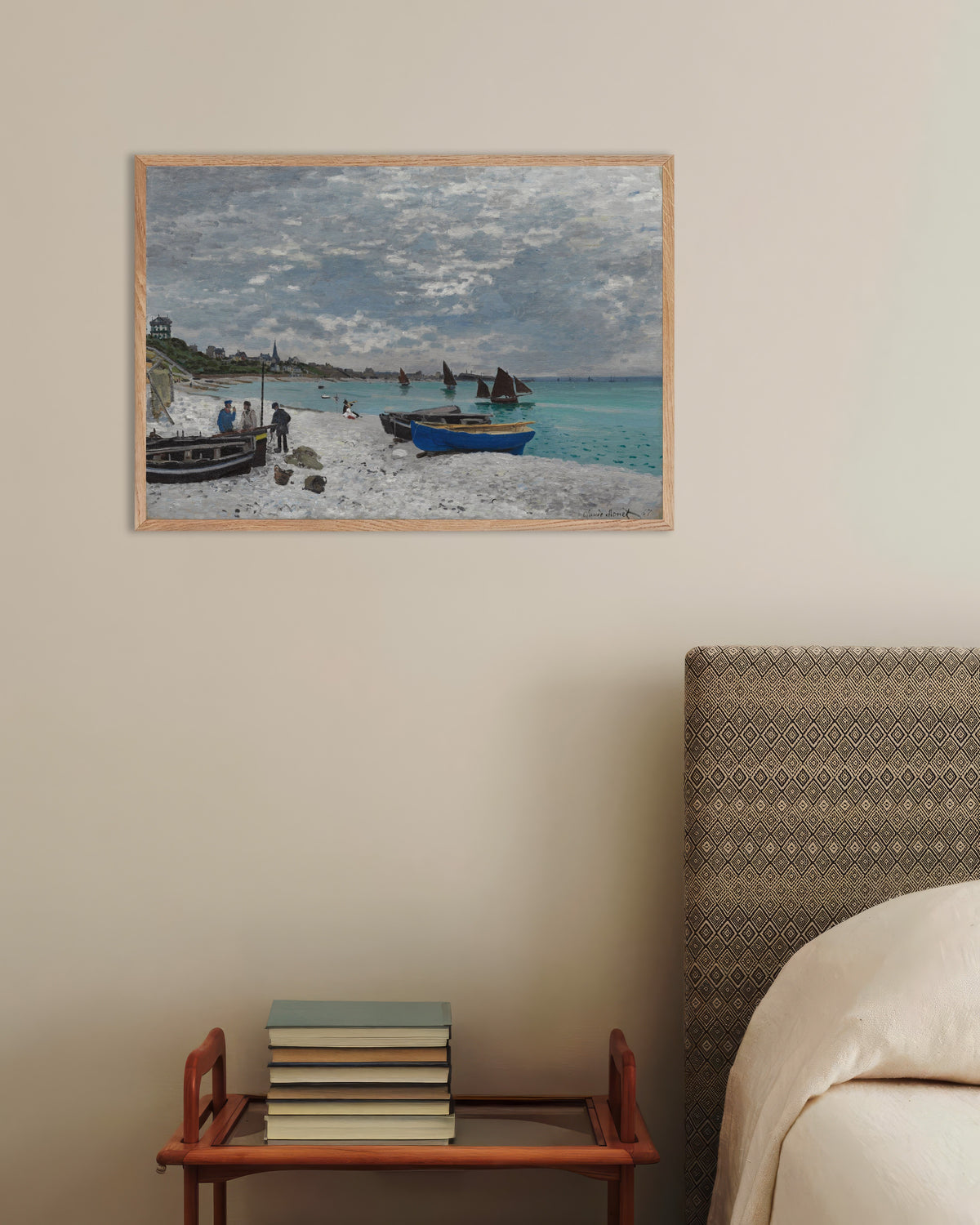 Claude Monet’n Sainte-Adressen ranta (1867) -juliste luonnonvärisessä puukehyksessä