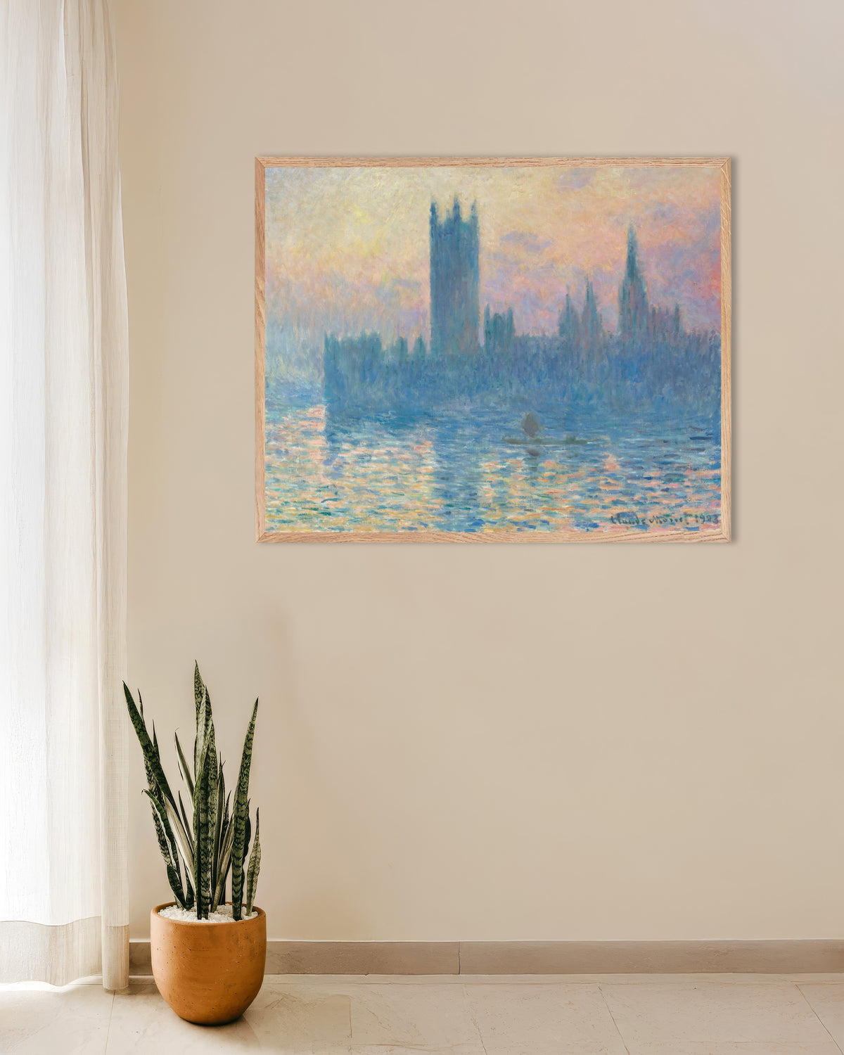 Claude Monet’n Parlamenttitalo auringonlaskussa (1903) -juliste luonnonvärisessä puukehyksessä