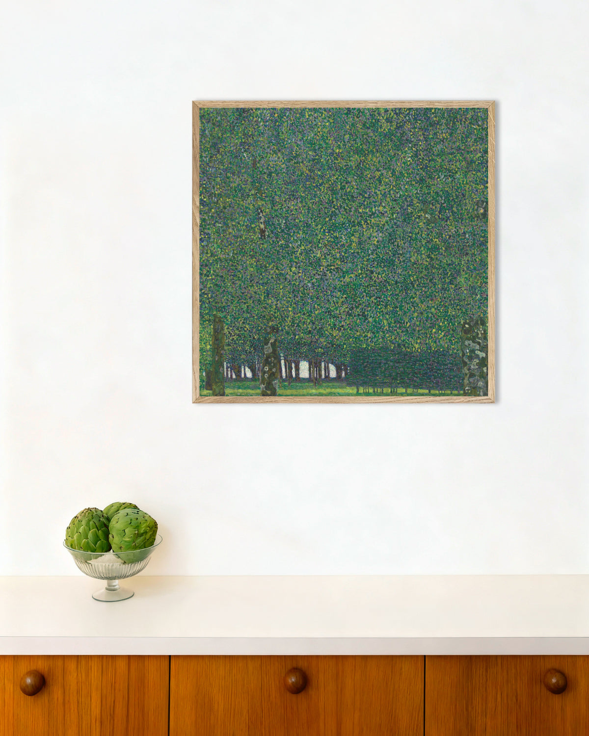 Gustav Klimtin Puisto (n. 1910–1911) -juliste luonnonvärisessä puukehyksessä