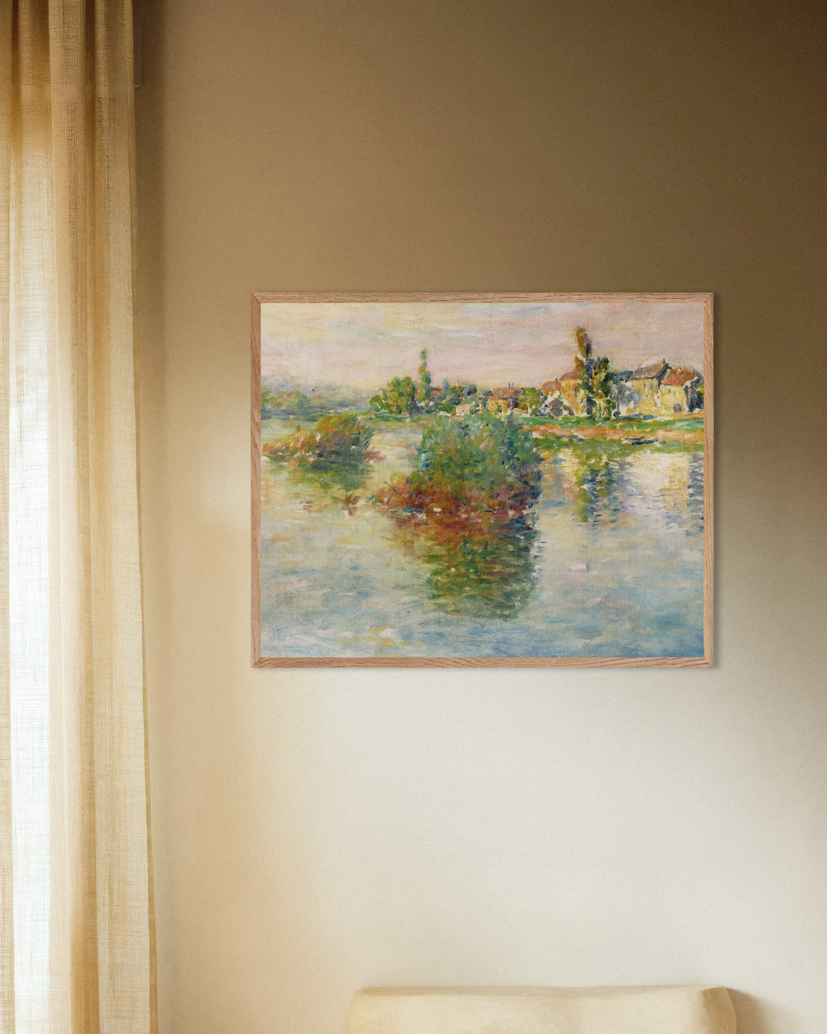 Claude Monet’n Seine Lavacourtissa (1879) -juliste luonnonvärisessä puukehyksessä
