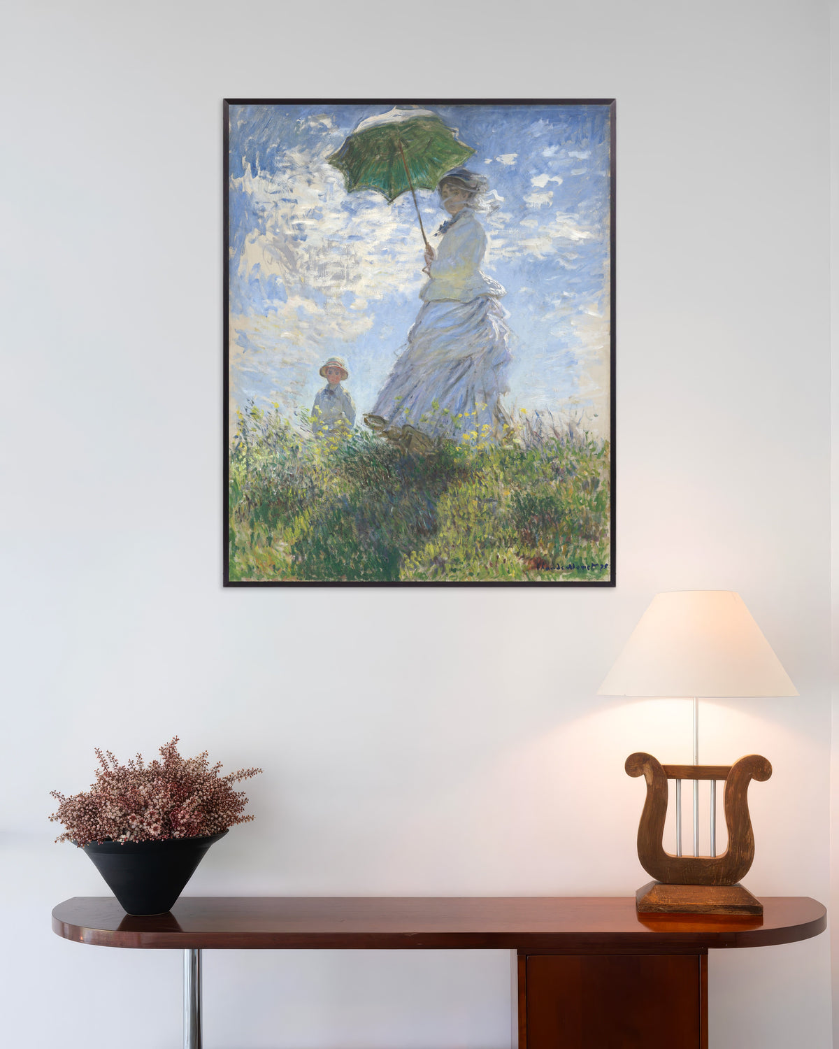 Claude Monet’n Nainen ja päivänvarjo, Madame Monet ja hänen poikansa (1875) -juliste metallikehyksessä