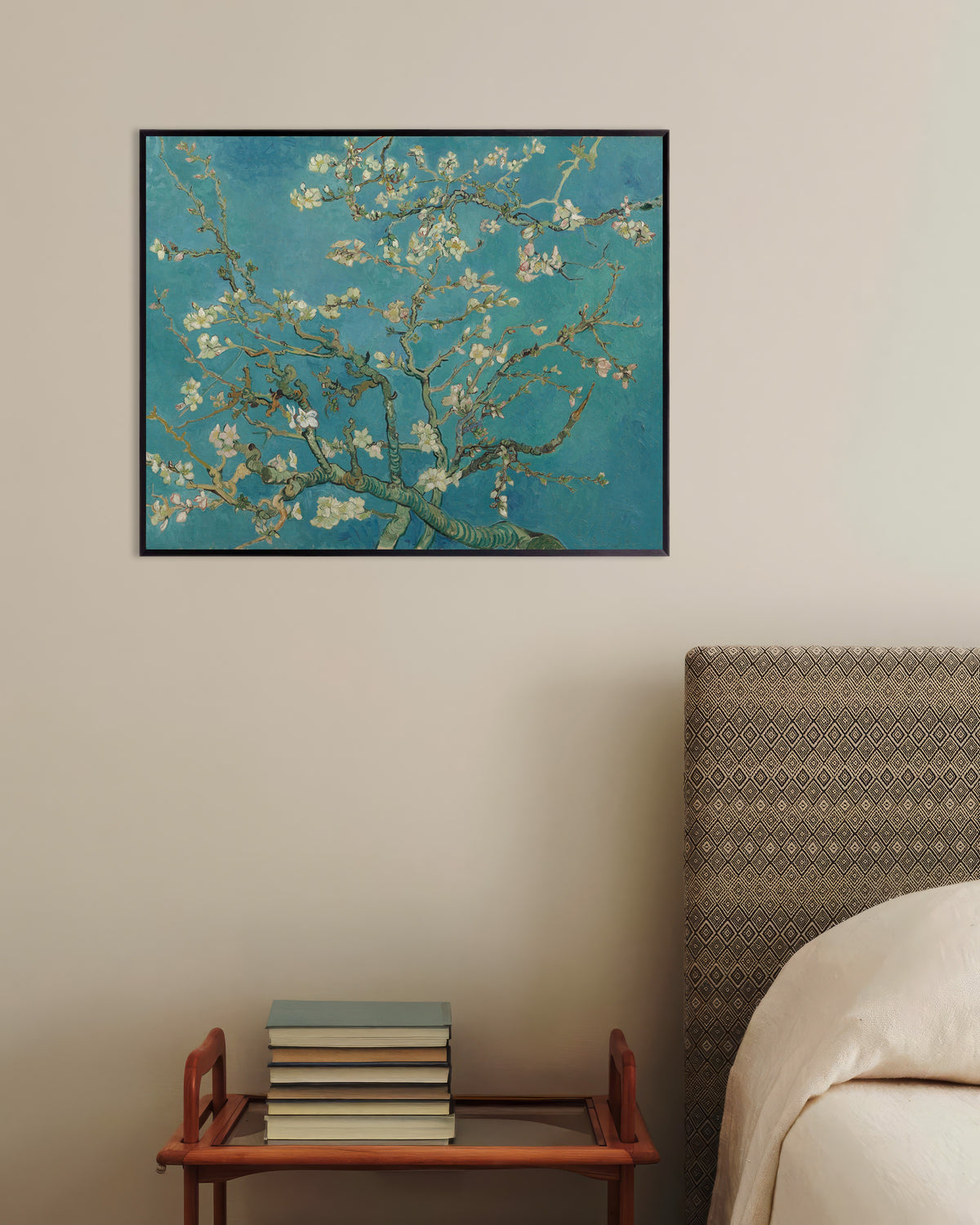 Vincent van Goghin Mantelinkukka (1890) -juliste metallikehyksissä