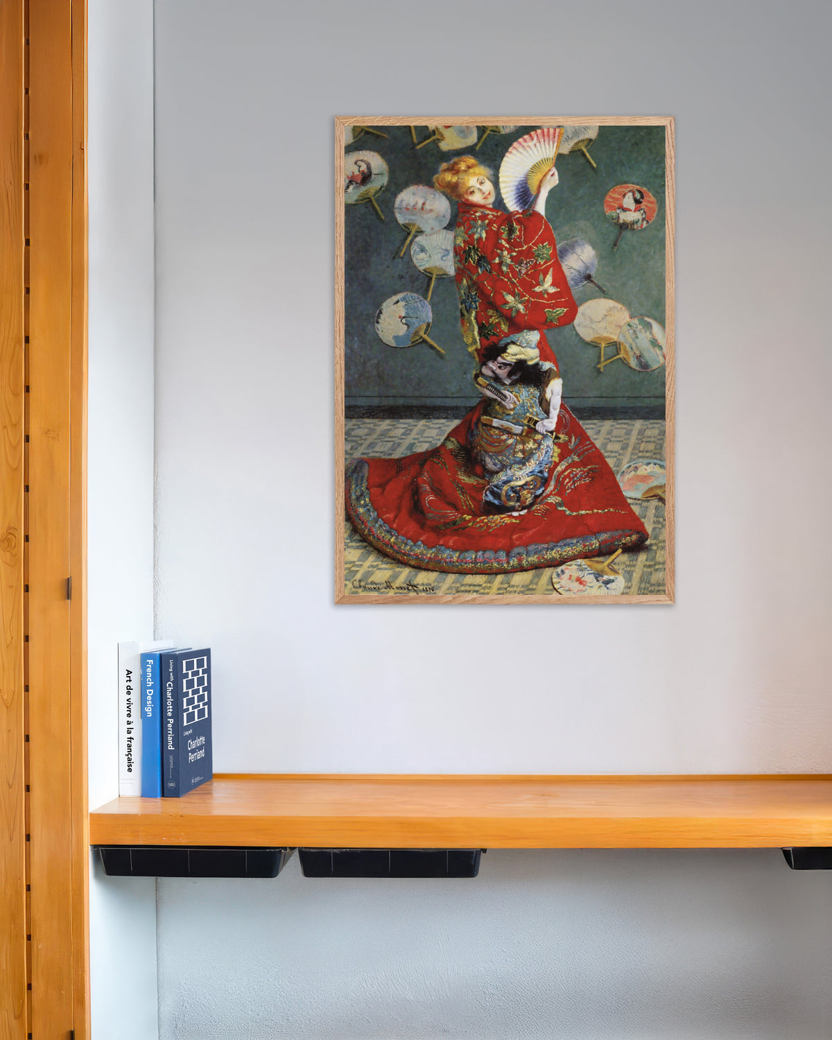 Claude Monet’n La Japonaise, Camille Monet japanilaisessa asussa (1876) -juliste luonnonvärisessä puukehyksessä