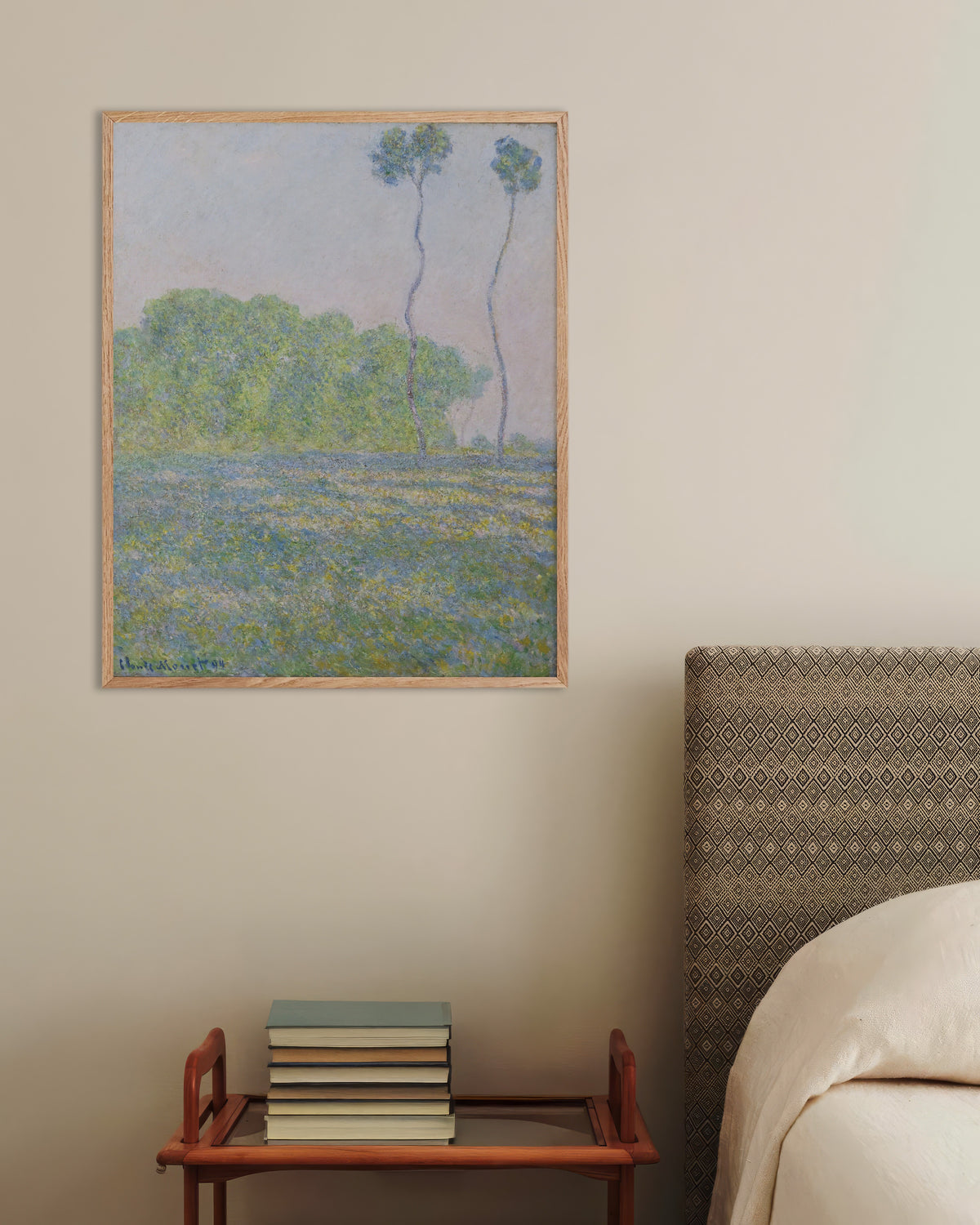 Claude Monet’n Niitty Givernyssä (1894) -juliste luonnonvärisessä puukehyksessä