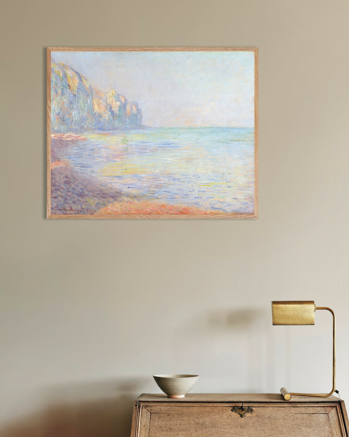 Claude Monet’n Usvainen aamu Pourvillessa (1882) -juliste luonnonvärisessä puukehyksessä