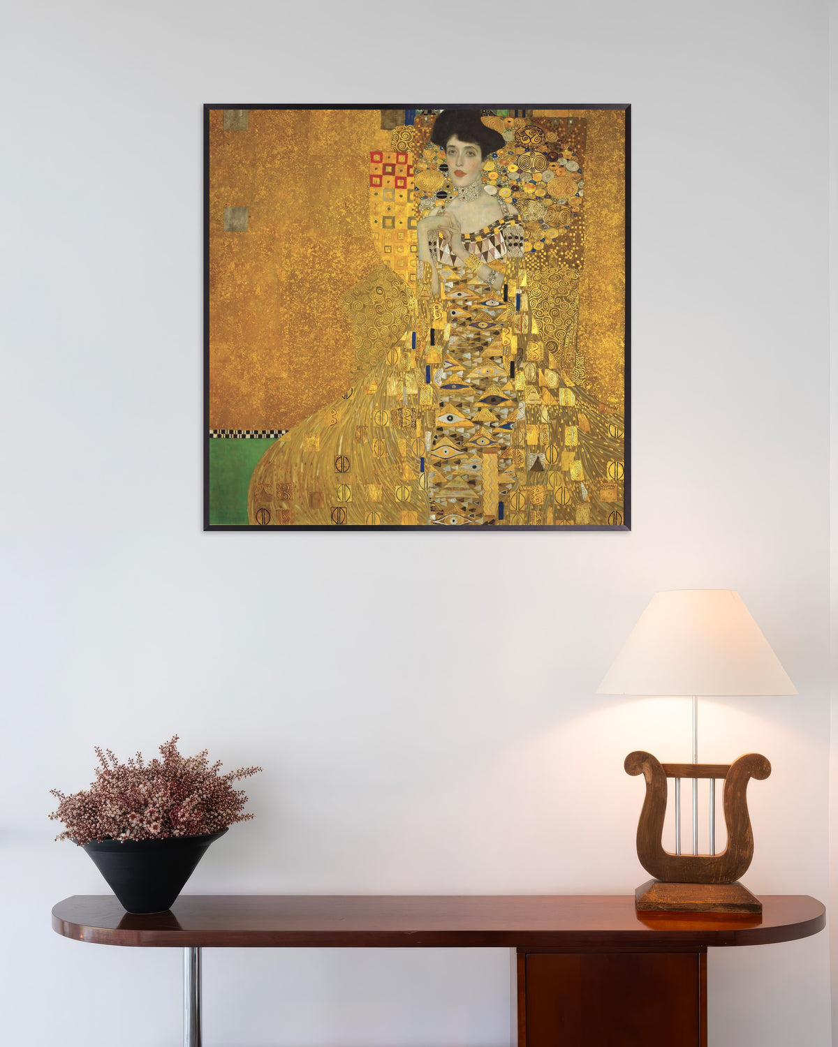 Gustav Klimtin Adele Bloch-Bauerin muotokuva I (1907) -juliste metallikehyksessä