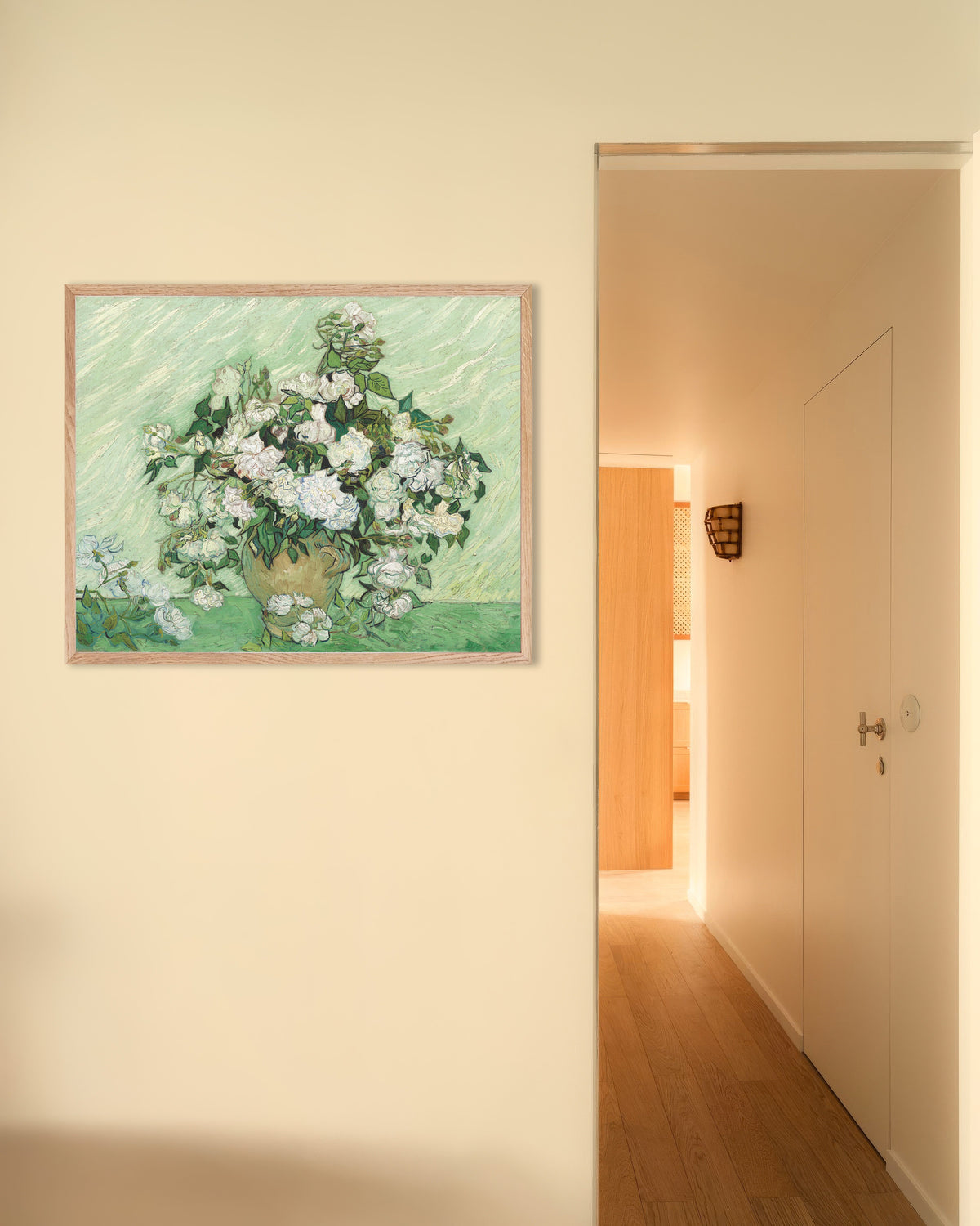 Juliste teoksesta Ruusut (1890), Vincent van Gogh, luonnonvärisillä puukehyksillä
