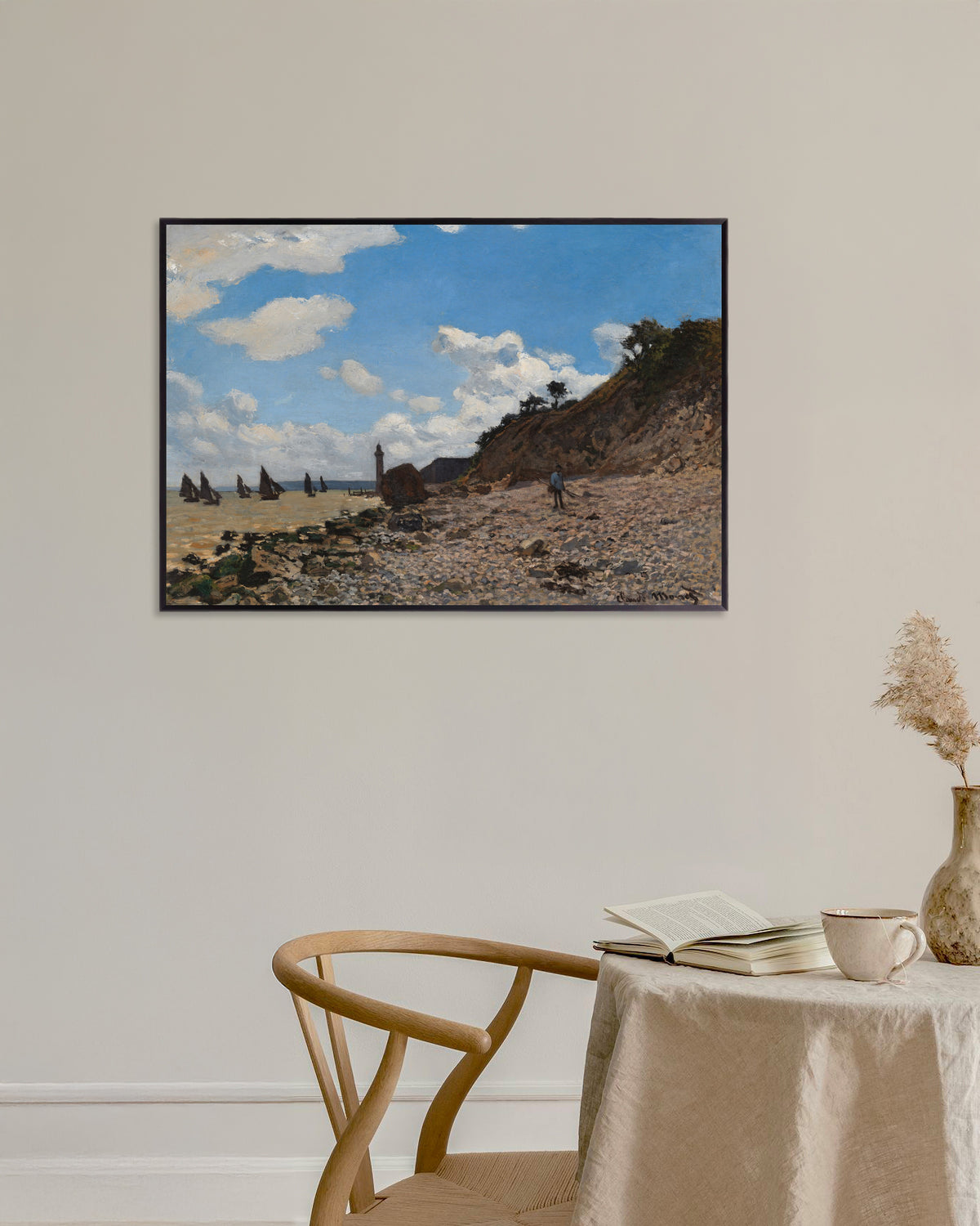 Claude Monet’n Honfleurin ranta (1864–1866) -juliste metallikehyksessä