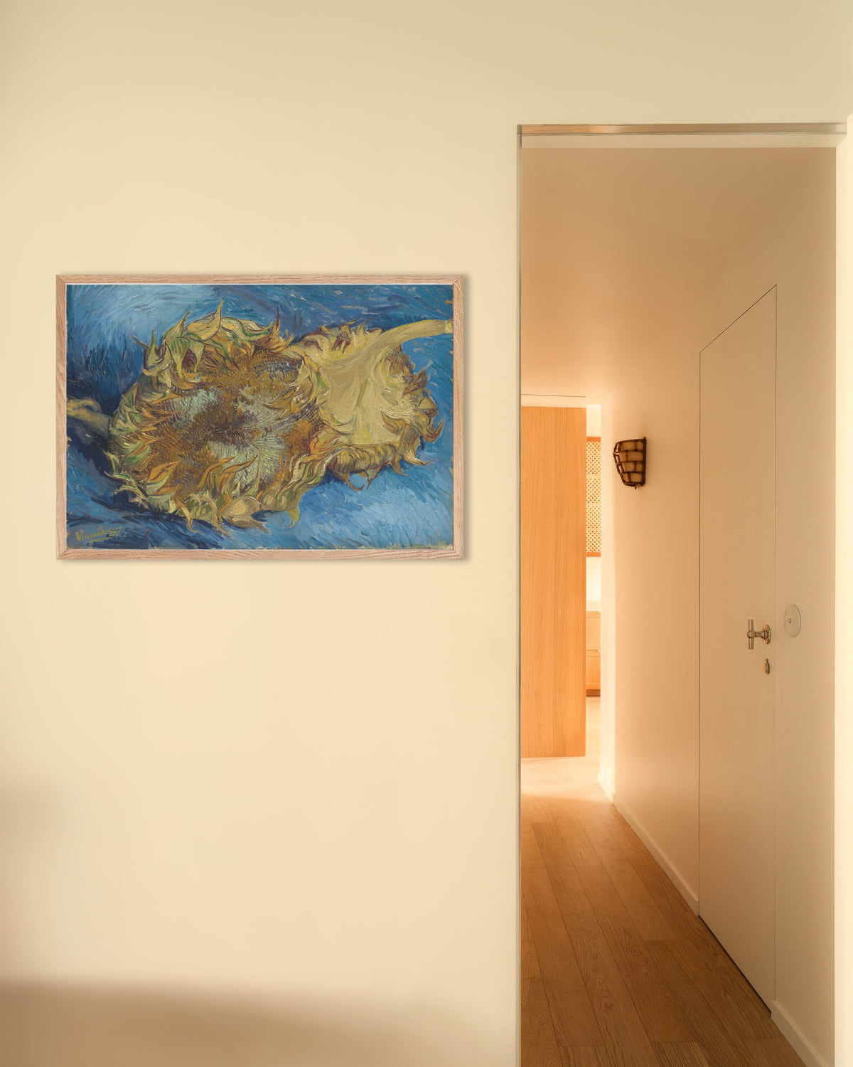 Juliste teoksesta Kaksi leikattua auringonkukkaa (1887), Vincent van Gogh, luonnonvärisillä puukehyksillä