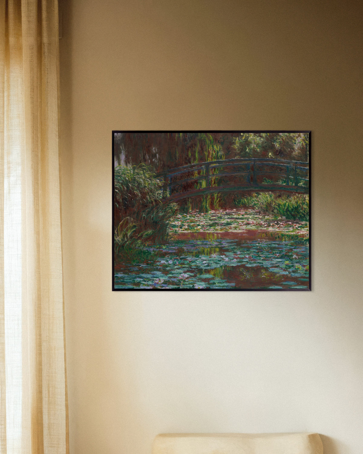 Claude Monet’n Lumpelampi (1900) -juliste metallikehyksessä